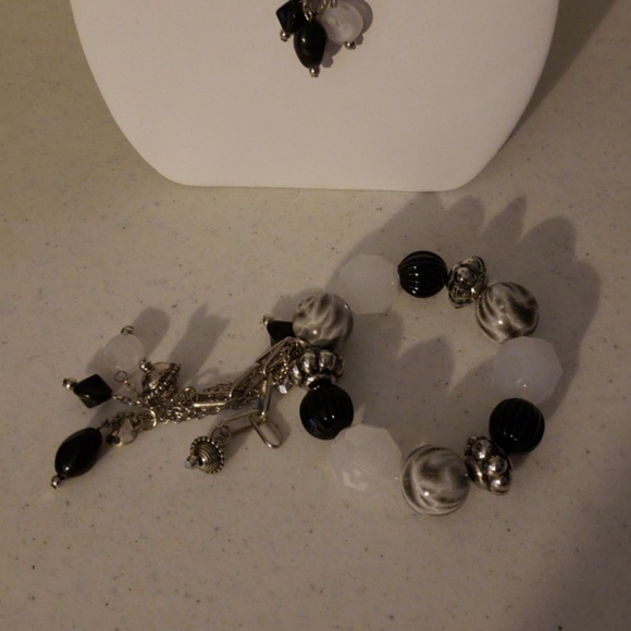 Jewelry - Picture 2 of 5